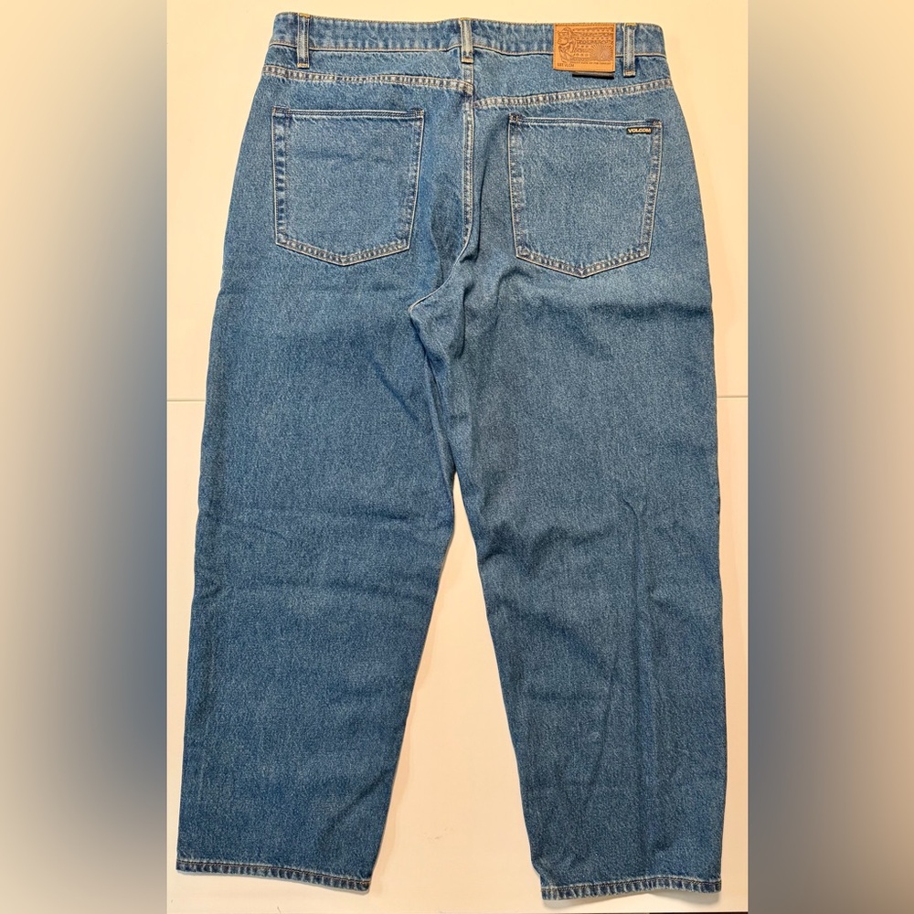 Volcom Relaxed Fit Blue Jeans - Picture 2 of 4